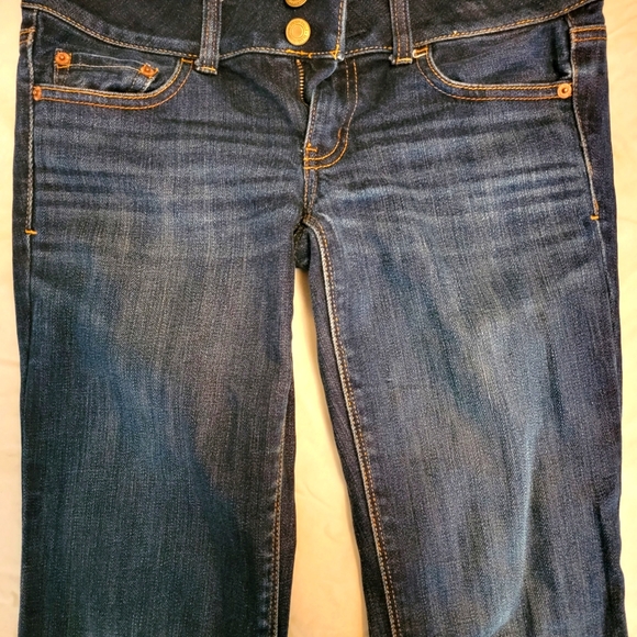American Eagle Outfitters Denim - American Eagle Jeans size 2 regular